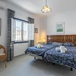 Villa Plaza Cadiz 10 *